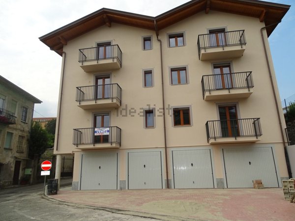 appartamento in vendita a Lanzo Torinese