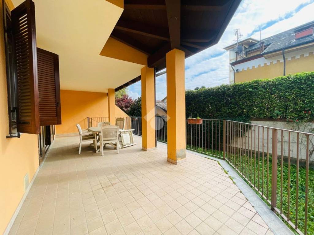 appartamento in vendita a Lanzo Torinese