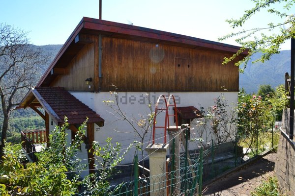 casa indipendente in vendita a Lanzo Torinese in zona Margaula