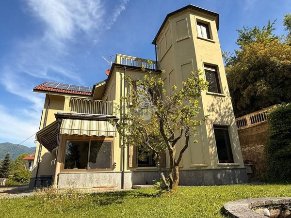 casa indipendente in vendita a Lanzo Torinese