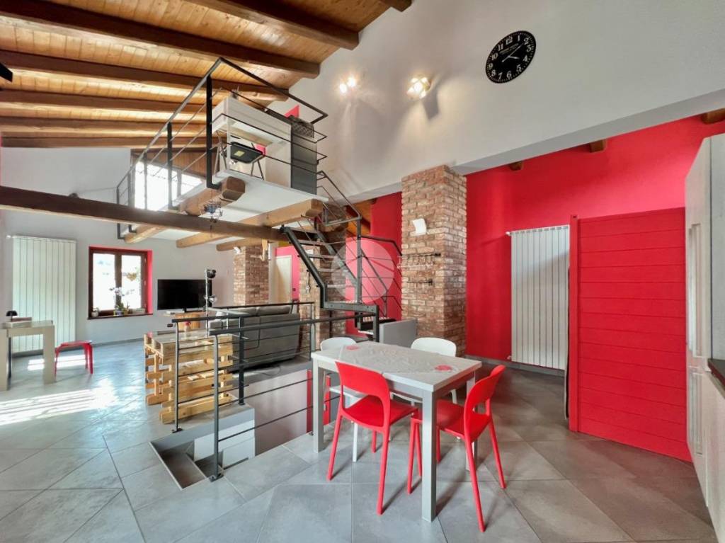 appartamento in vendita a Lanzo Torinese