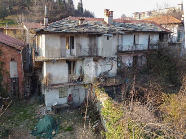 casa indipendente in vendita a Lanzo Torinese