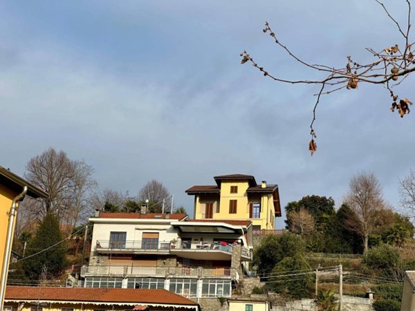 appartamento in vendita a Lanzo Torinese in zona Oviglia