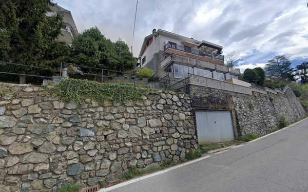 appartamento in vendita a Lanzo Torinese in zona Oviglia