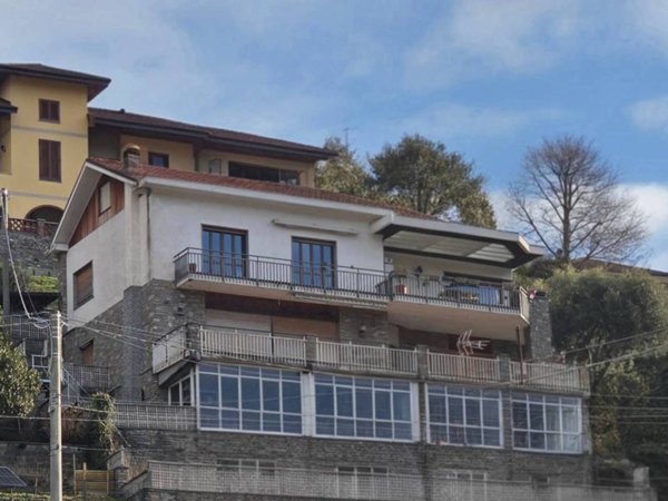 appartamento in vendita a Lanzo Torinese in zona Oviglia