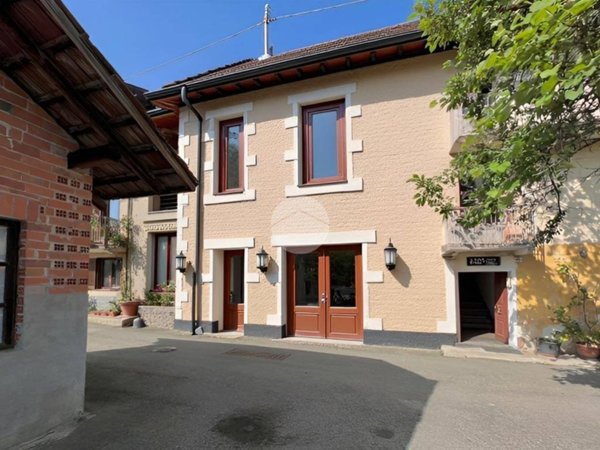casa indipendente in vendita a Lanzo Torinese