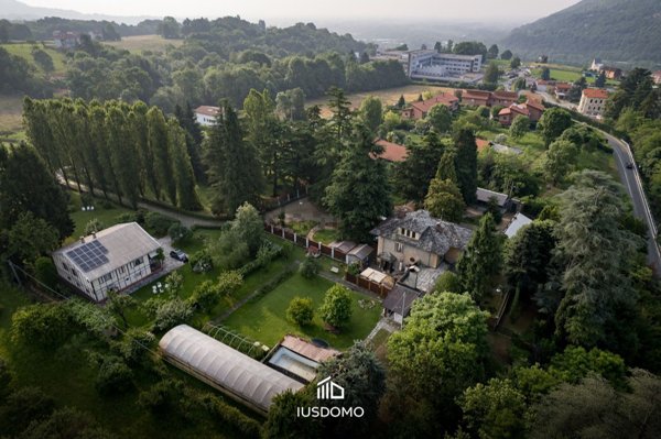 casa indipendente in vendita a Lanzo Torinese
