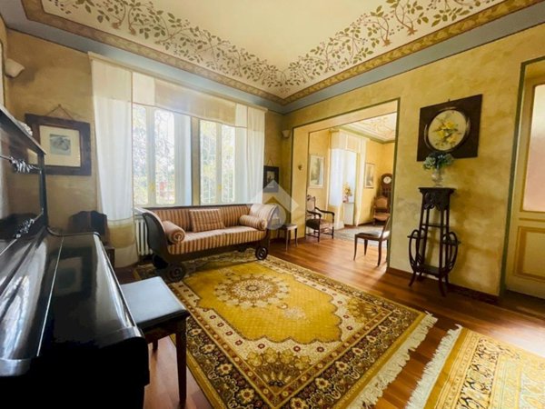casa indipendente in vendita a Lanzo Torinese