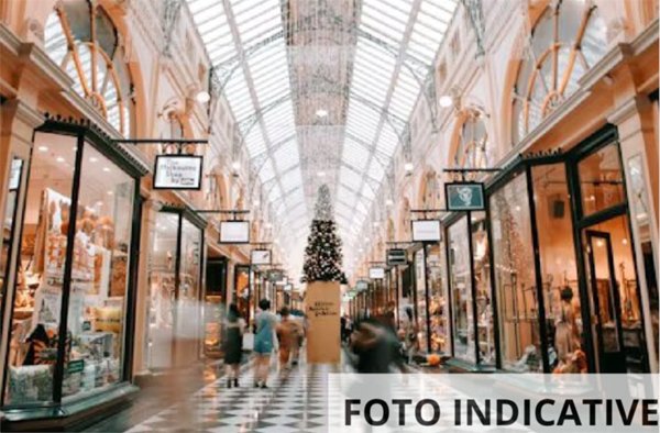 negozio in vendita a Lanzo Torinese