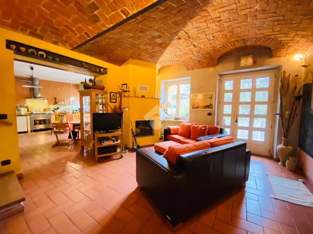 casa indipendente in vendita a Lanzo Torinese in zona Ovairo