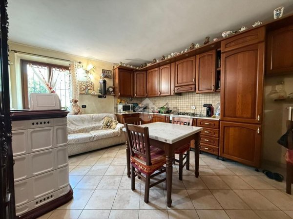 appartamento in vendita a Lanzo Torinese