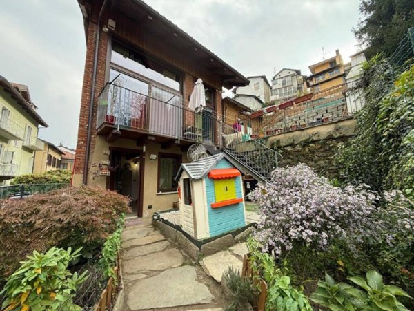 casa indipendente in vendita a Lanzo Torinese