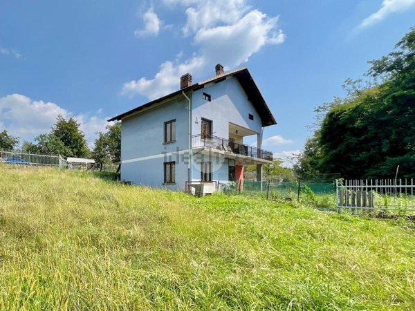 casa indipendente in vendita a Lanzo Torinese in zona Oviglia