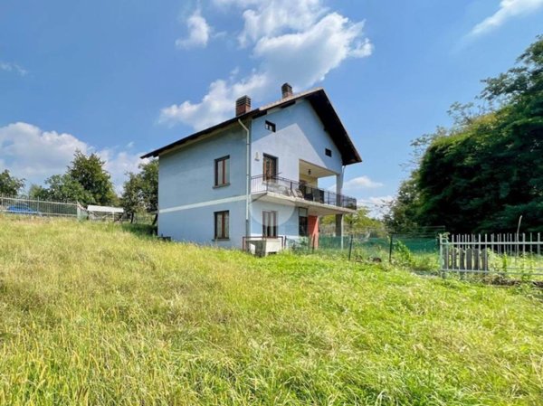 casa indipendente in vendita a Lanzo Torinese in zona Oviglia