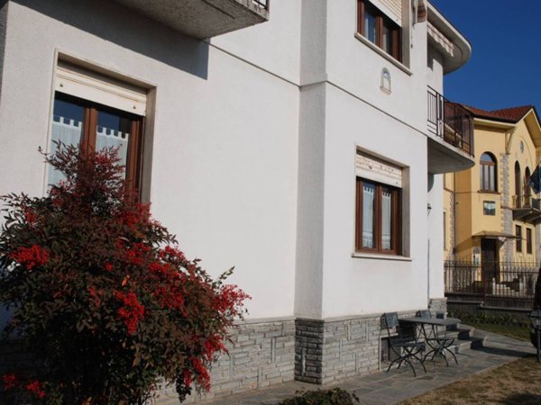 casa indipendente in vendita a Lanzo Torinese