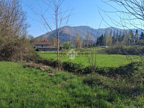 casa indipendente in vendita a Lanzo Torinese