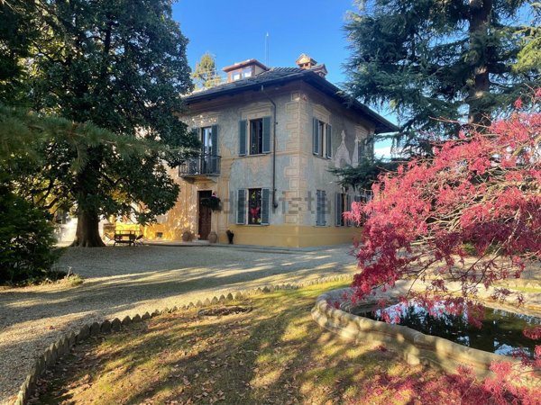 casa indipendente in vendita a Lanzo Torinese in zona Oviglia