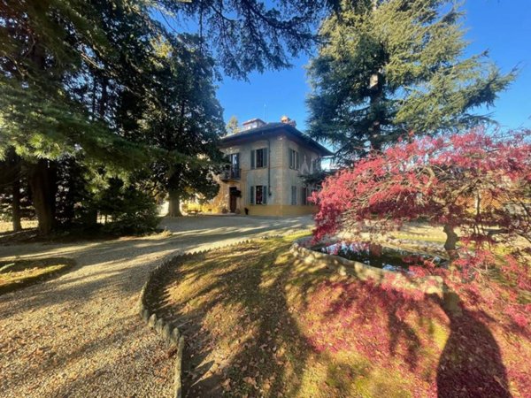 casa indipendente in vendita a Lanzo Torinese in zona Oviglia