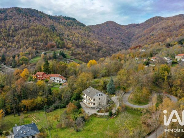 appartamento in vendita a Lanzo Torinese in zona Ovairo