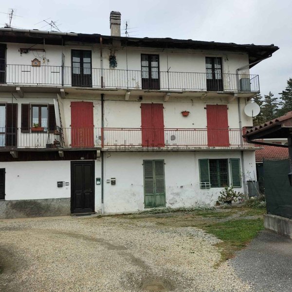 appartamento in vendita a Lanzo Torinese