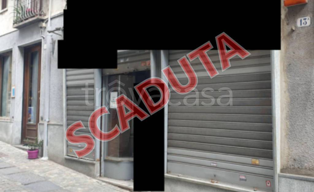 negozio in vendita a Lanzo Torinese