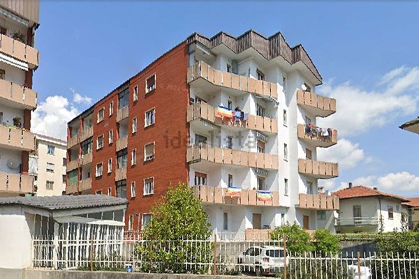 appartamento in vendita a Lanzo Torinese