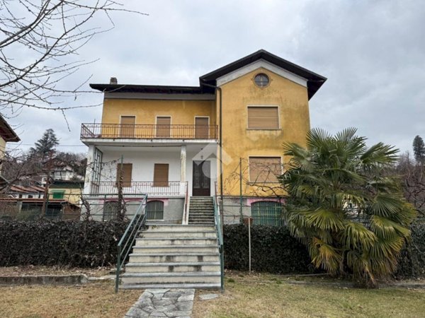 casa indipendente in vendita a Lanzo Torinese