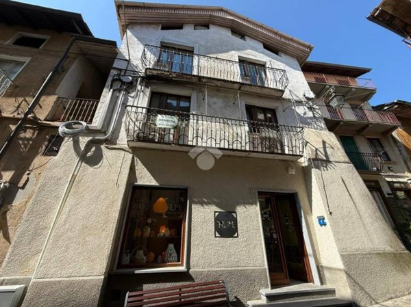 casa semindipendente in vendita a Lanzo Torinese