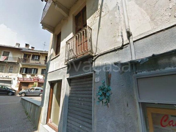 negozio in vendita a Lanzo Torinese