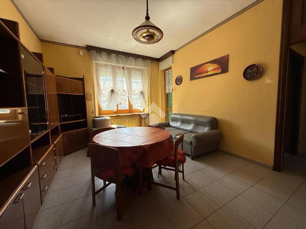 appartamento in vendita a Lanzo Torinese