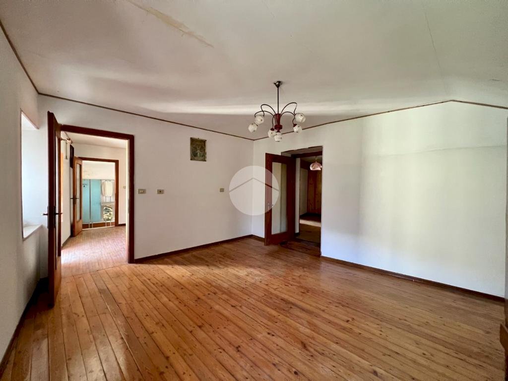 appartamento in vendita a Lanzo Torinese