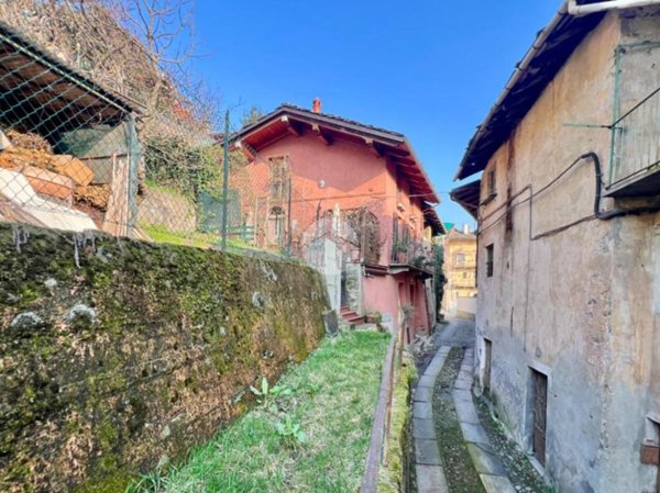 casa indipendente in vendita a Lanzo Torinese in zona Colombaro