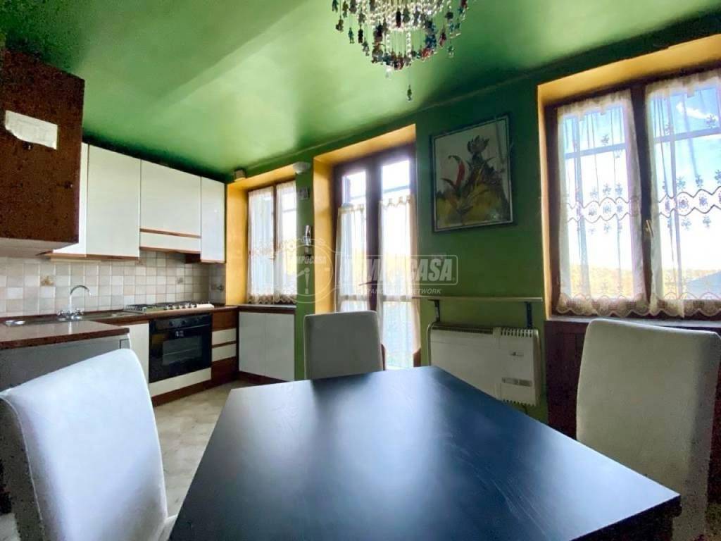 appartamento in vendita a Lanzo Torinese
