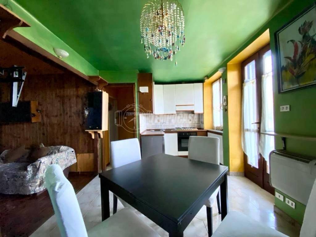 appartamento in vendita a Lanzo Torinese in zona Ovairo
