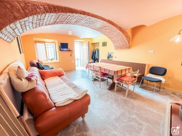casa semindipendente in vendita a Lanzo Torinese in zona Ovairo