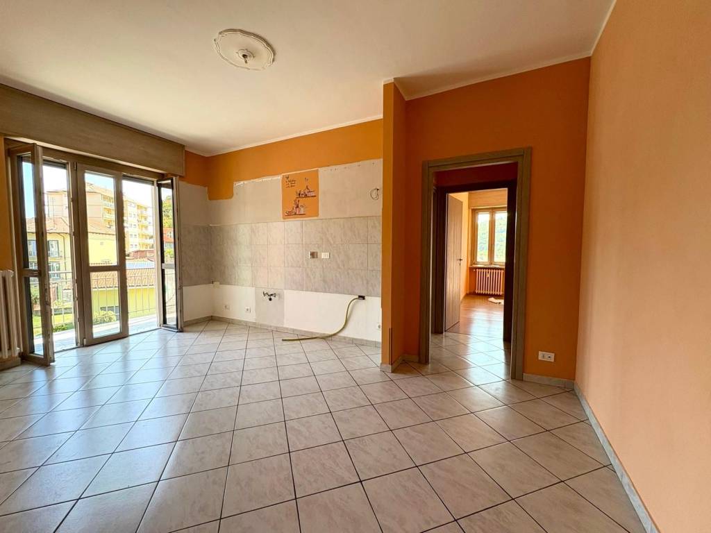 appartamento in vendita a Lanzo Torinese