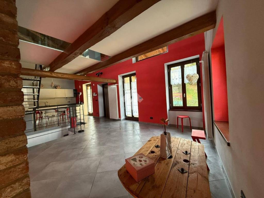 appartamento in vendita a Lanzo Torinese