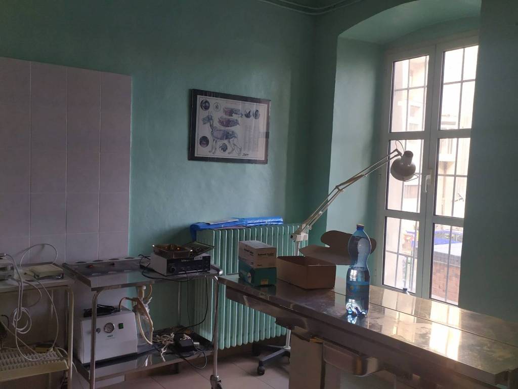 locale commerciale in vendita a Lanzo Torinese