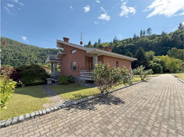 casa indipendente in vendita a Lanzo Torinese in zona Colombaro