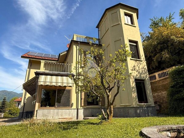 casa indipendente in vendita a Lanzo Torinese in zona Oviglia