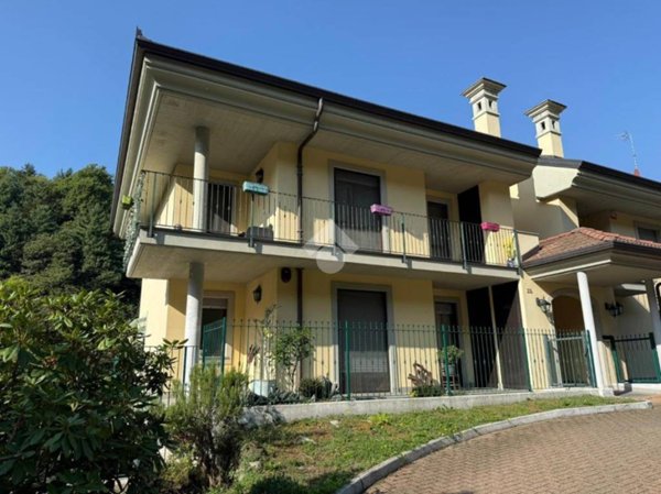 appartamento in vendita a Lanzo Torinese in zona Colombaro