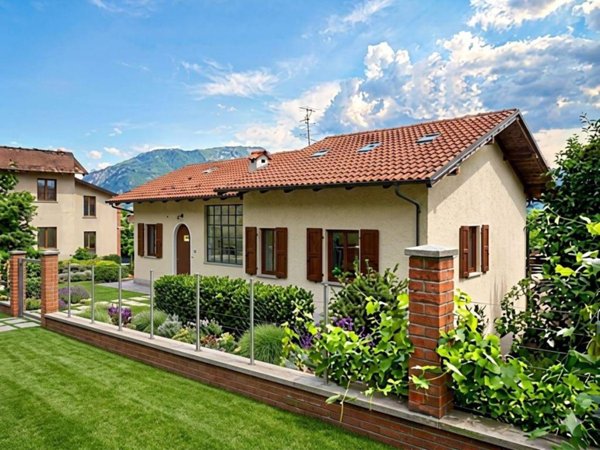 casa indipendente in vendita a Lanzo Torinese in zona Oviglia
