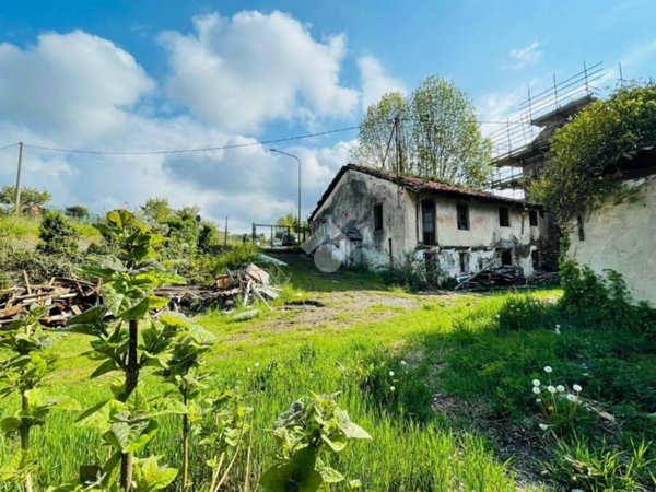 casa indipendente in vendita a Lanzo Torinese