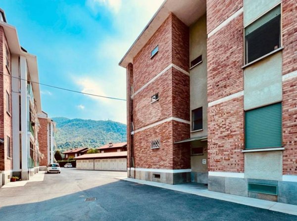 appartamento in vendita a Lanzo Torinese in zona Oviglia
