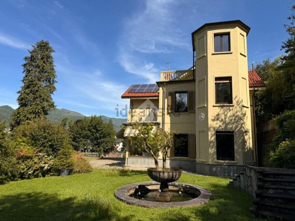 casa indipendente in vendita a Lanzo Torinese