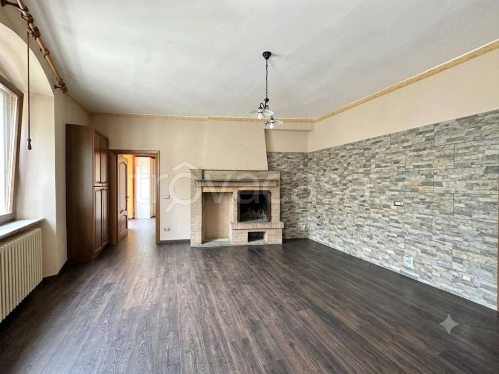 appartamento in vendita a Lanzo Torinese in zona Colombaro