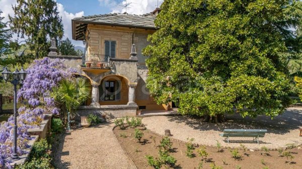 casa indipendente in vendita a Lanzo Torinese in zona Oviglia