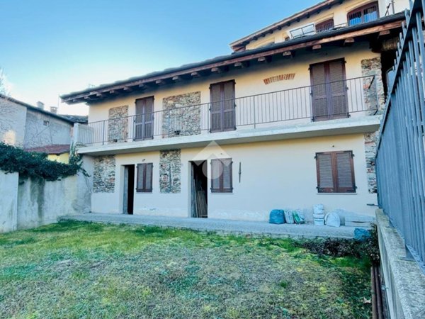 casa indipendente in vendita a Lanzo Torinese