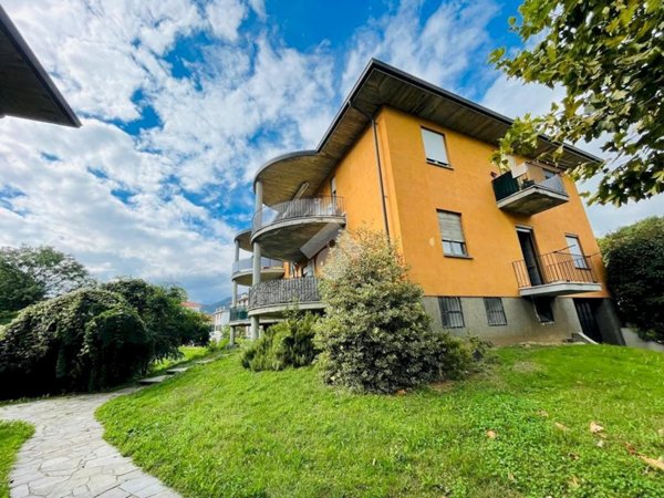 appartamento in vendita a Lanzo Torinese in zona Oviglia