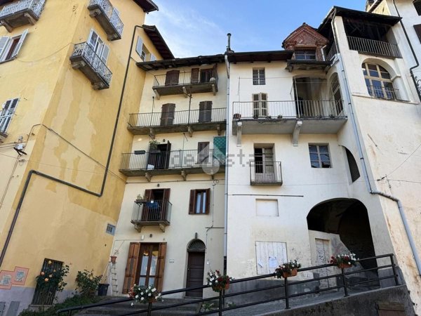 casa indipendente in vendita a Lanzo Torinese in zona Colombaro